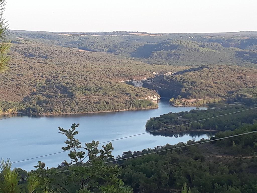 Le Grand Hotel Aups Buitenkant foto